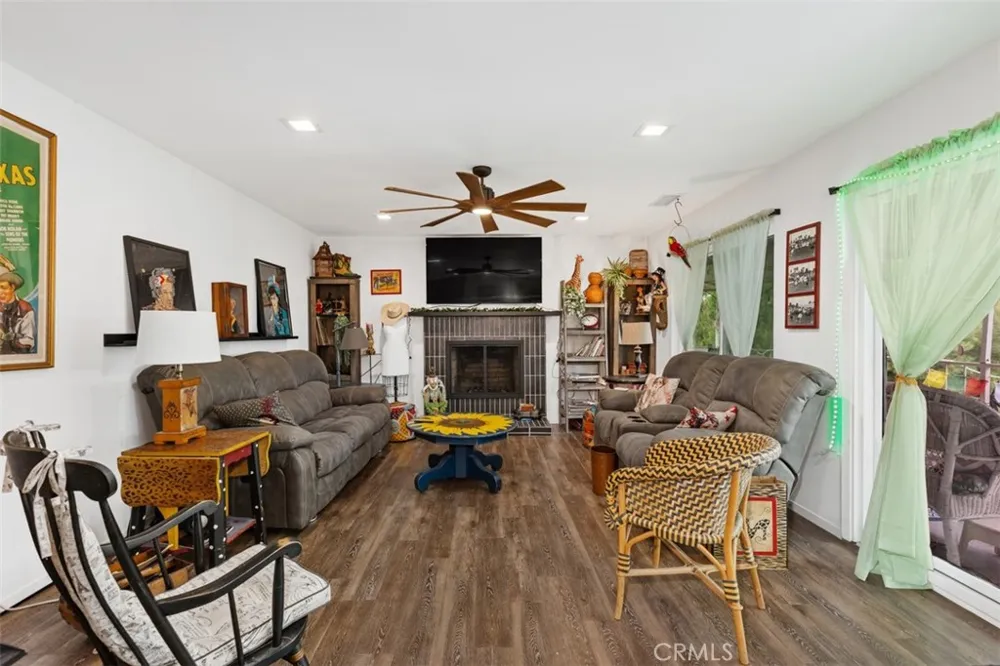 2269 Via Puerta Laguna Woods, CA 92637