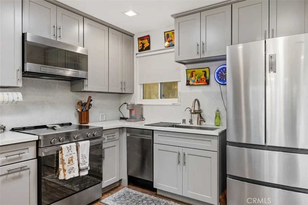 2269 Via Puerta Laguna Woods, CA 92637