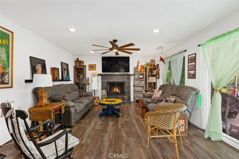 2269 Via Puerta Laguna Woods, CA 92637