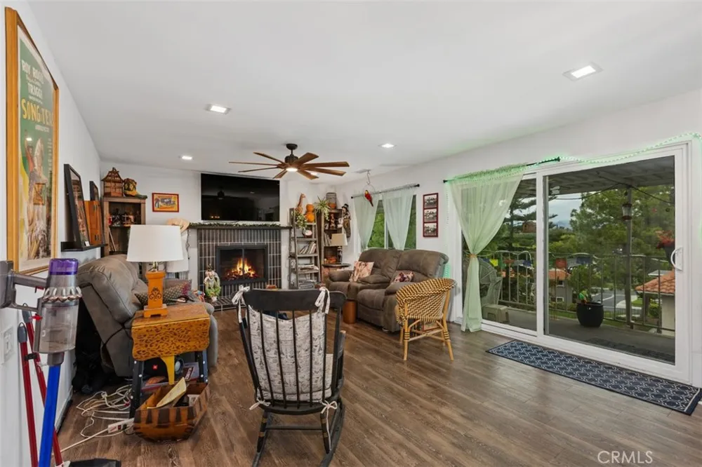 2269 Via Puerta Laguna Woods, CA 92637
