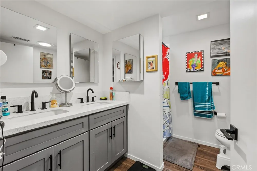2269 Via Puerta Laguna Woods, CA 92637
