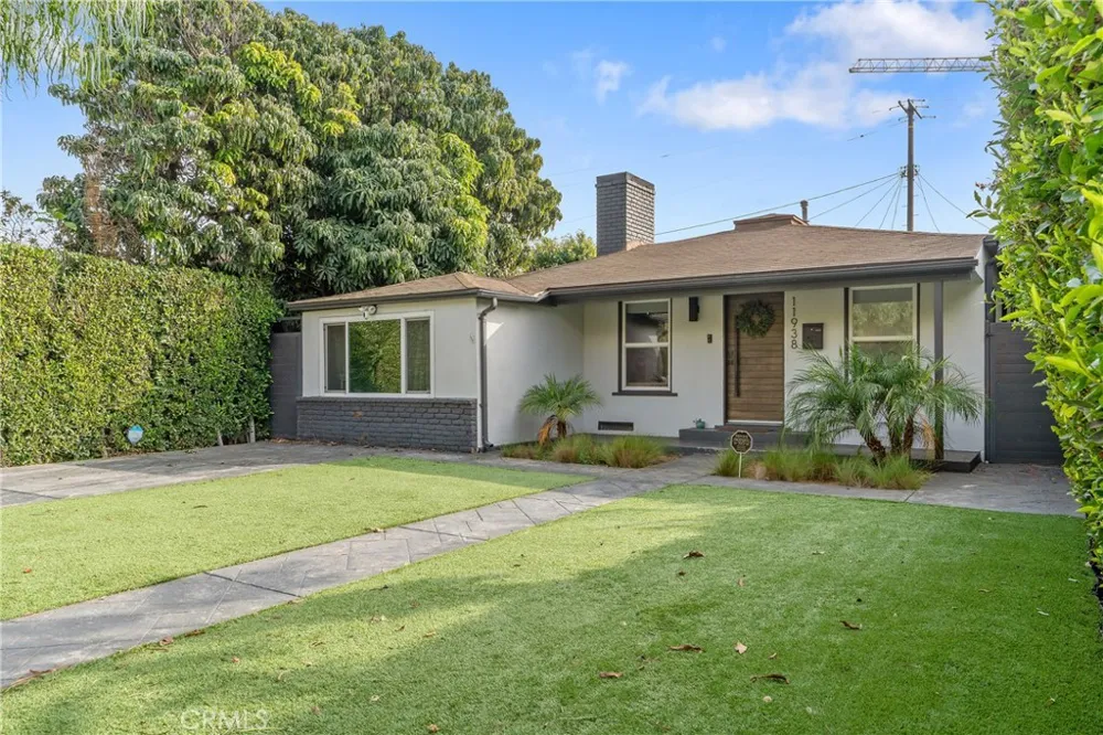 11938 Exposition Boulevard Los Angeles, CA 90064