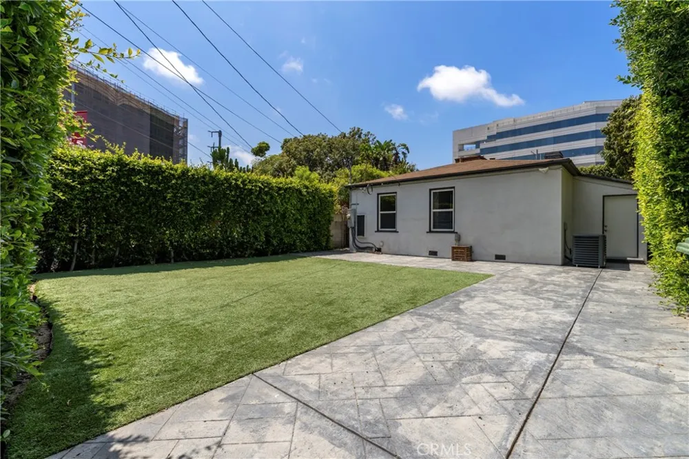 11938 Exposition Boulevard Los Angeles, CA 90064