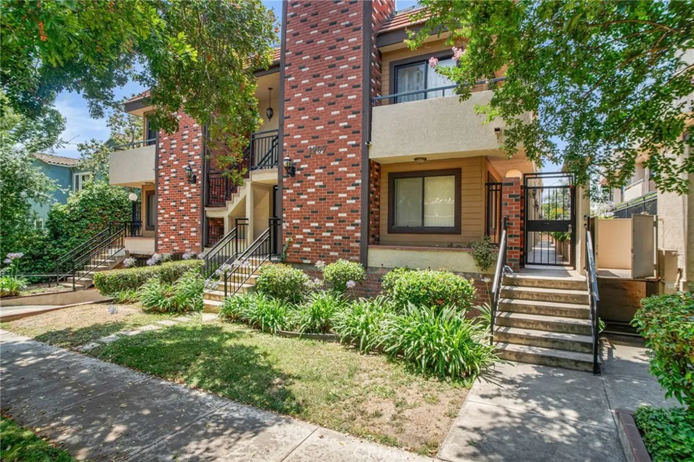 1207 Columbus Avenue Glendale, CA 91202