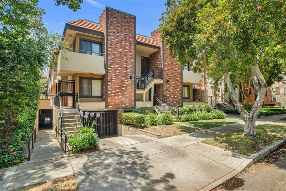 1207 Columbus Avenue Glendale, CA 91202