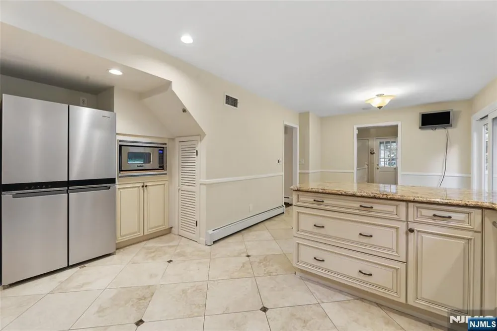 1 Frasco Lane Norwood, NJ 07648