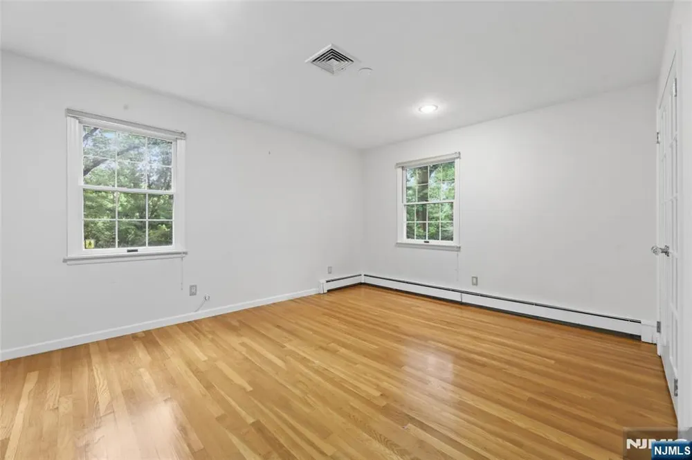 1 Frasco Lane Norwood, NJ 07648