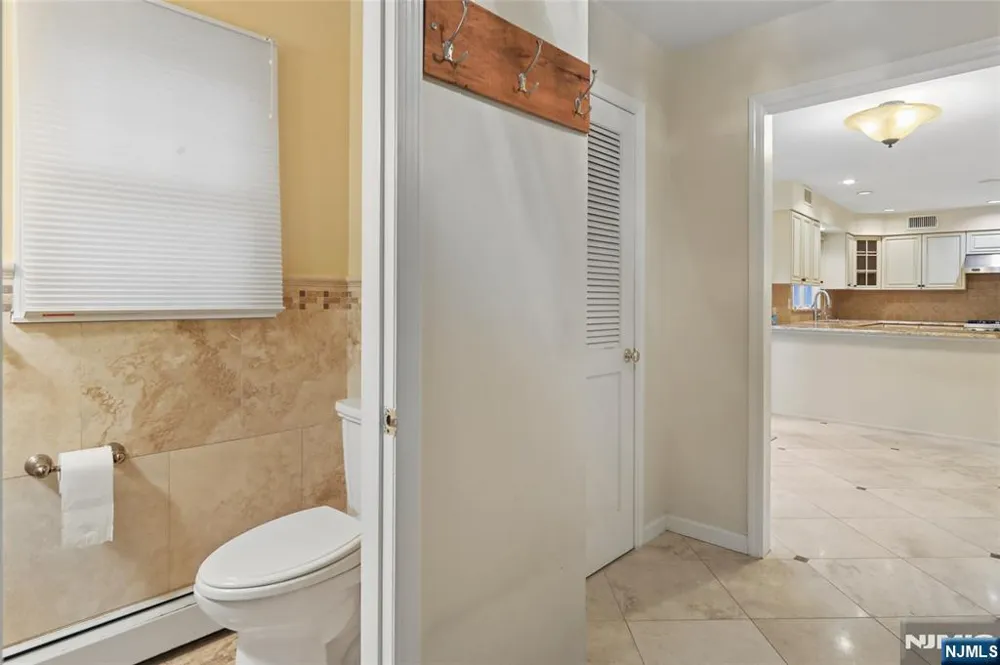 1 Frasco Lane Norwood, NJ 07648