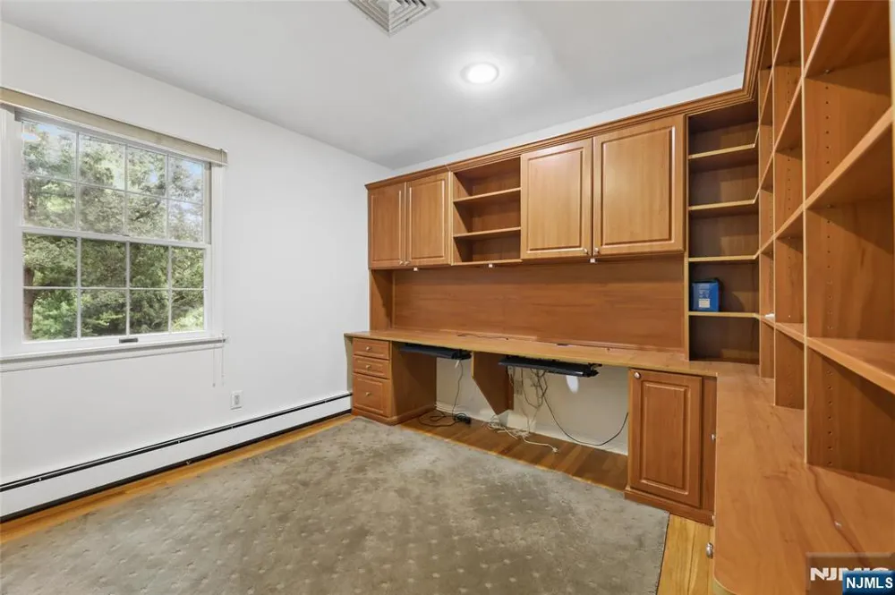 1 Frasco Lane Norwood, NJ 07648