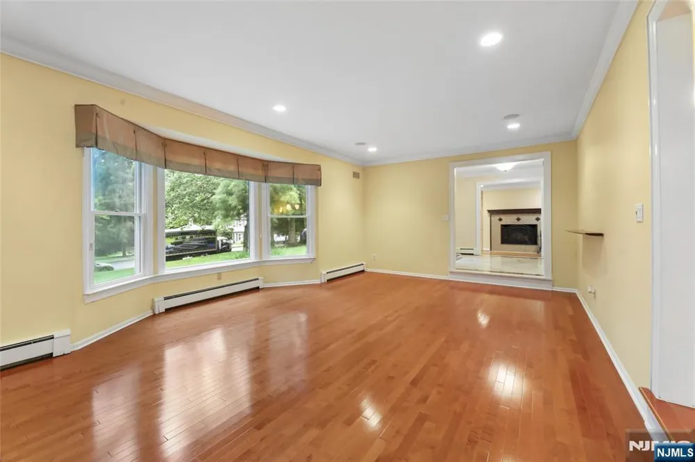 1 Frasco Lane Norwood, NJ 07648