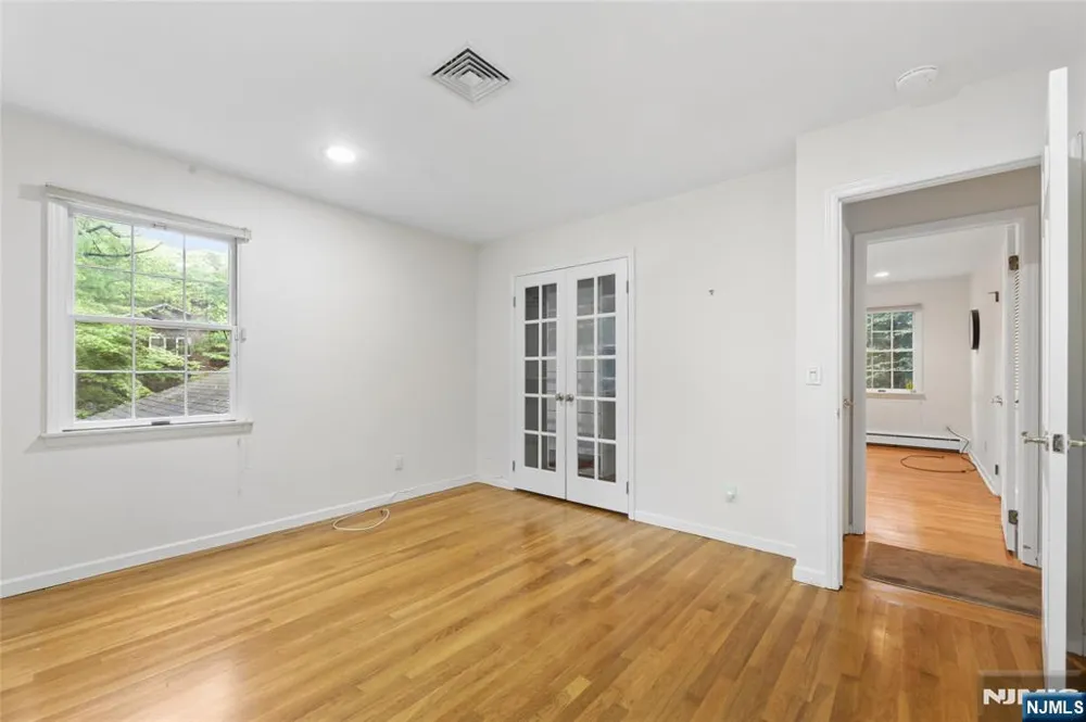 1 Frasco Lane Norwood, NJ 07648
