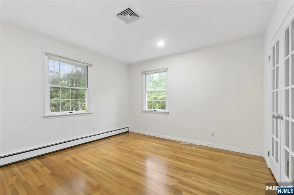 1 Frasco Lane Norwood, NJ 07648