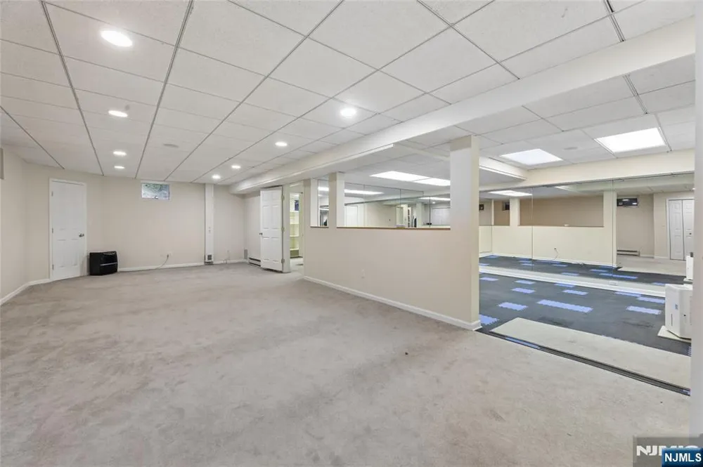 1 Frasco Lane Norwood, NJ 07648