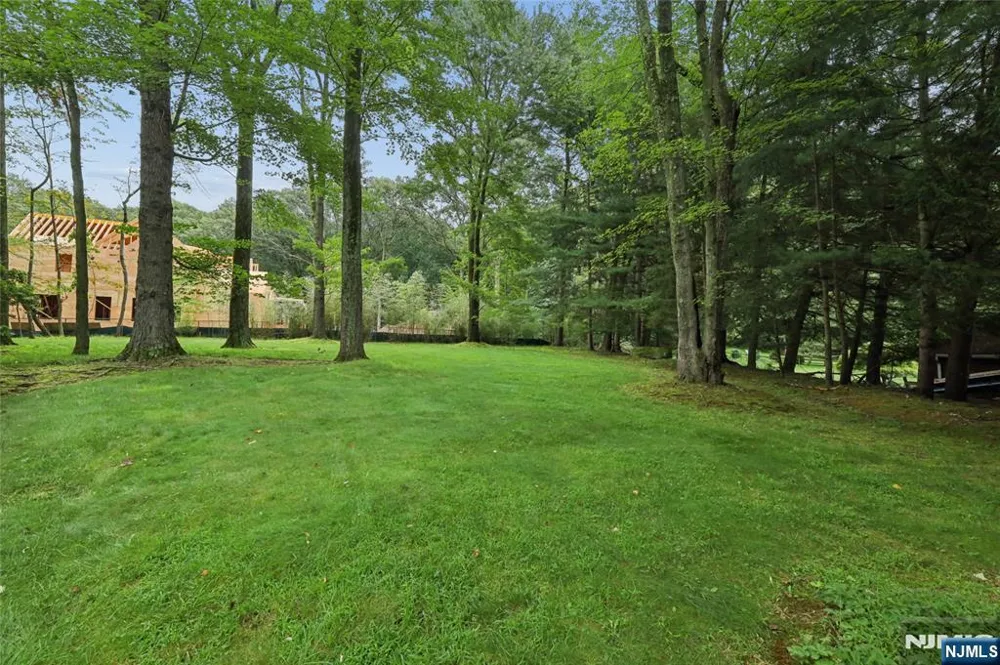 1 Frasco Lane Norwood, NJ 07648