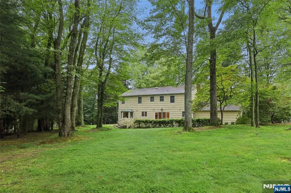 1 Frasco Lane Norwood, NJ 07648