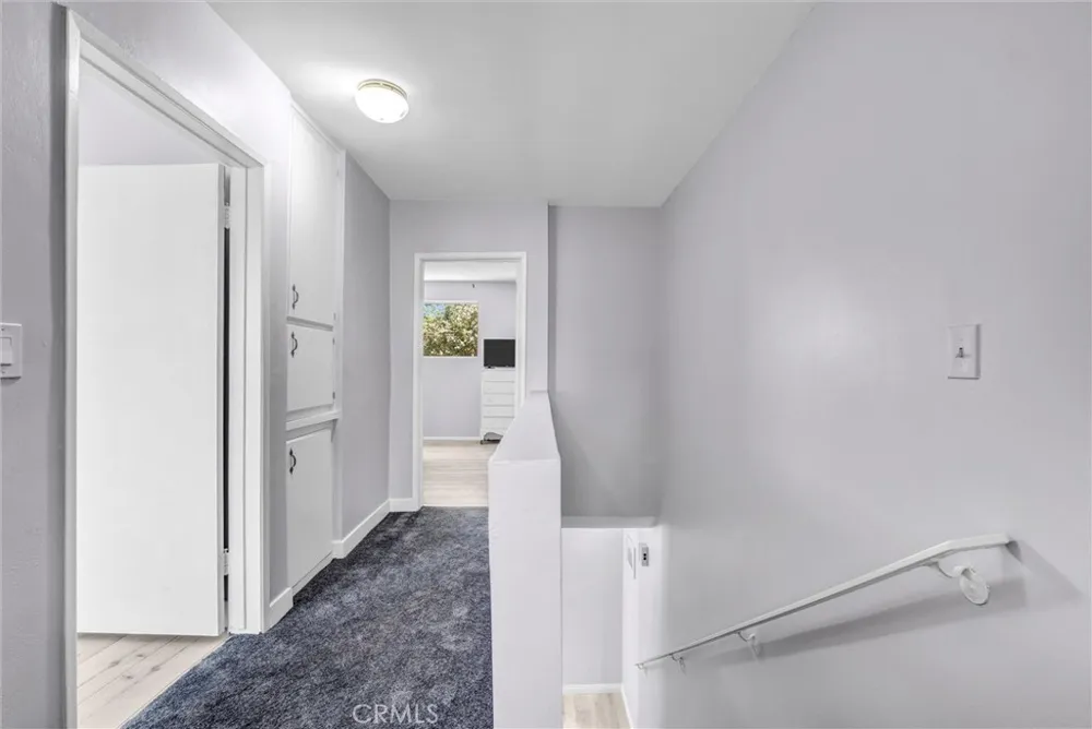 17061 Roscoe Boulevard #2 Northridge, CA 91325