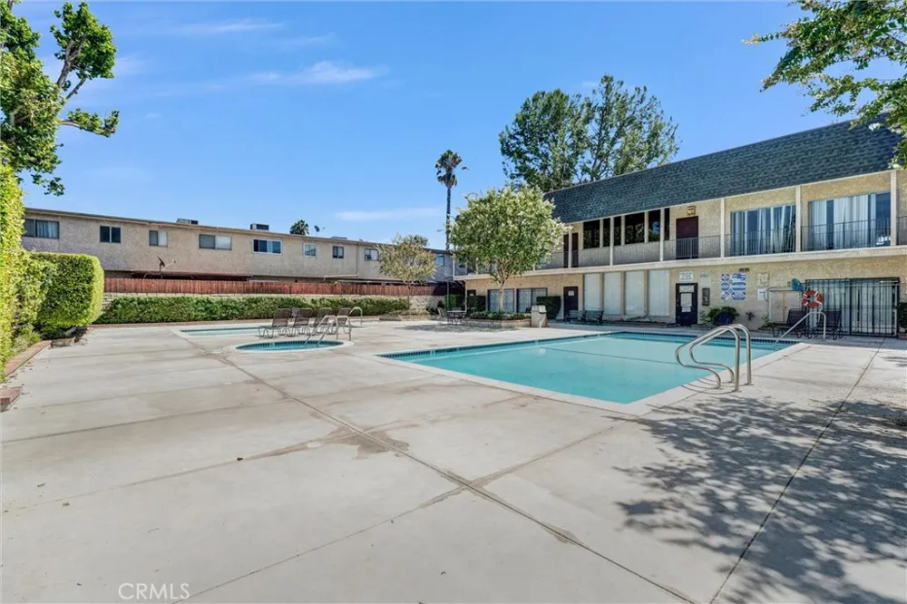 17061 Roscoe Boulevard #2 Northridge, CA 91325