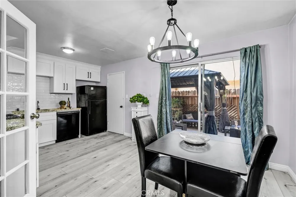 17061 Roscoe Boulevard #2 Northridge, CA 91325