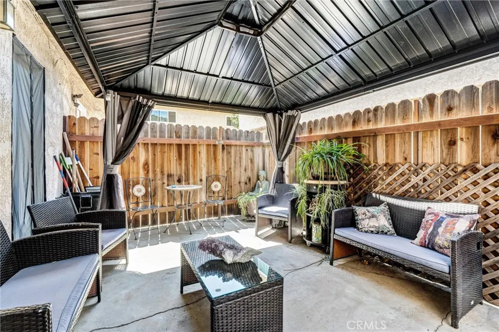 17061 Roscoe Boulevard #2 Northridge, CA 91325