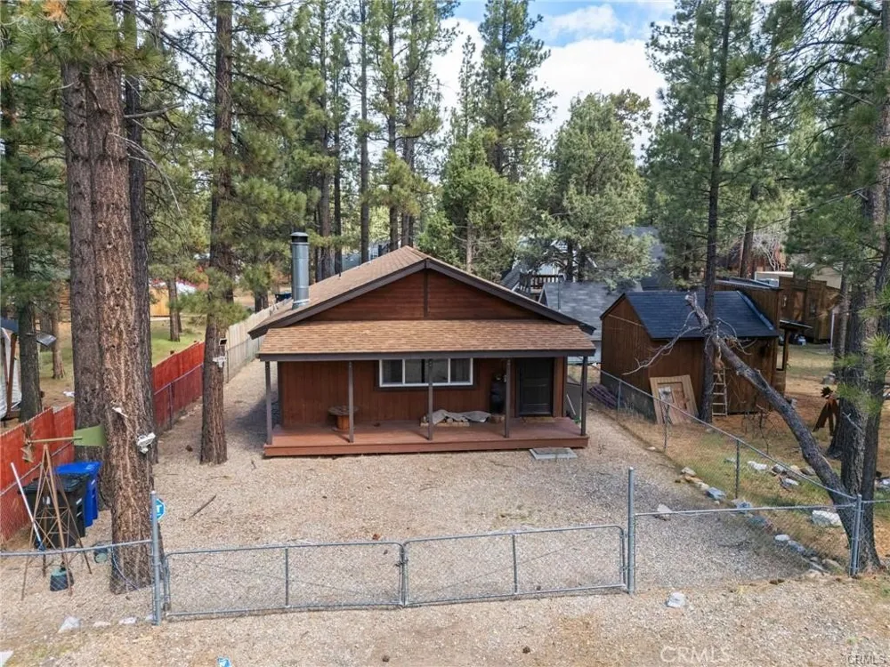 2051 6th Big Bear City, CA 92314