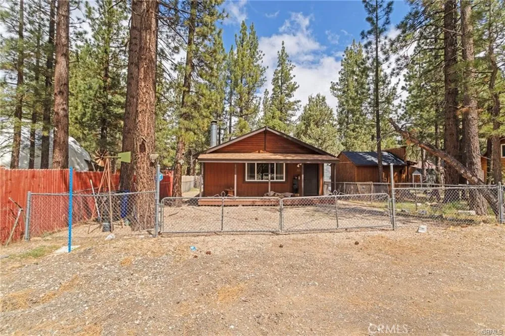 2051 6th Big Bear City, CA 92314