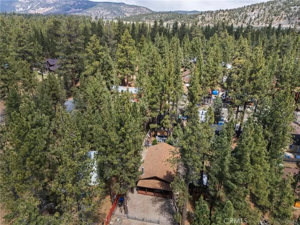 2051 6th Big Bear City, CA 92314