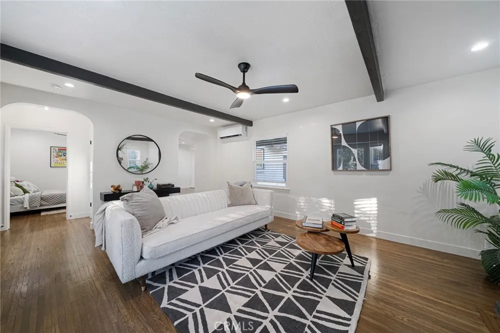 1526 White Avenue Pomona, CA 91768