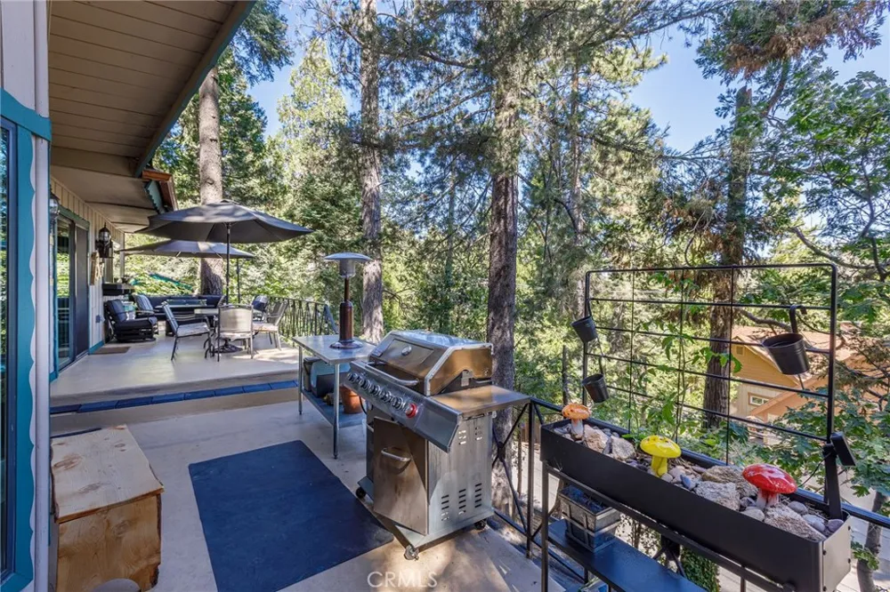 24611 Valle Drive Crestline, CA 92325