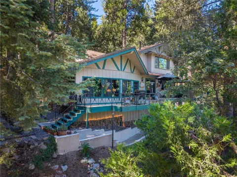 24611 Valle Drive