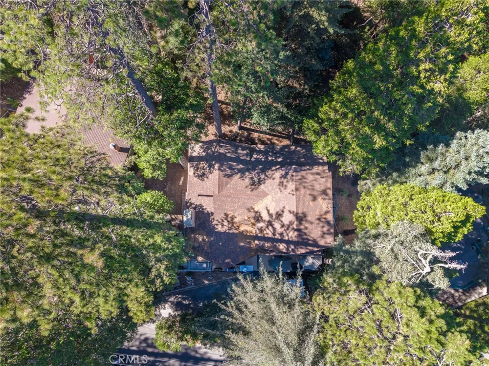 24611 Valle Drive Crestline, CA 92325