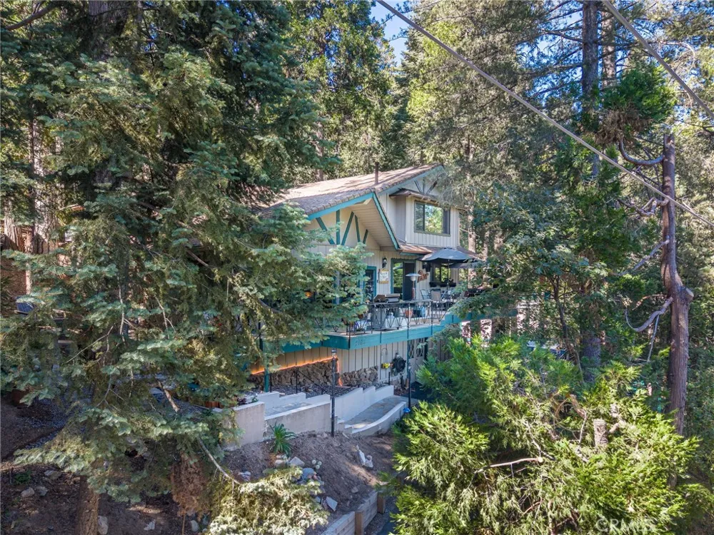 24611 Valle Drive Crestline, CA 92325