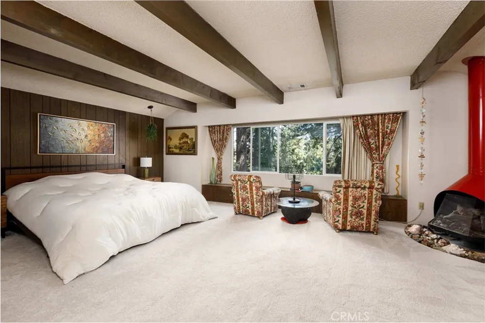 24611 Valle Drive Crestline, CA 92325