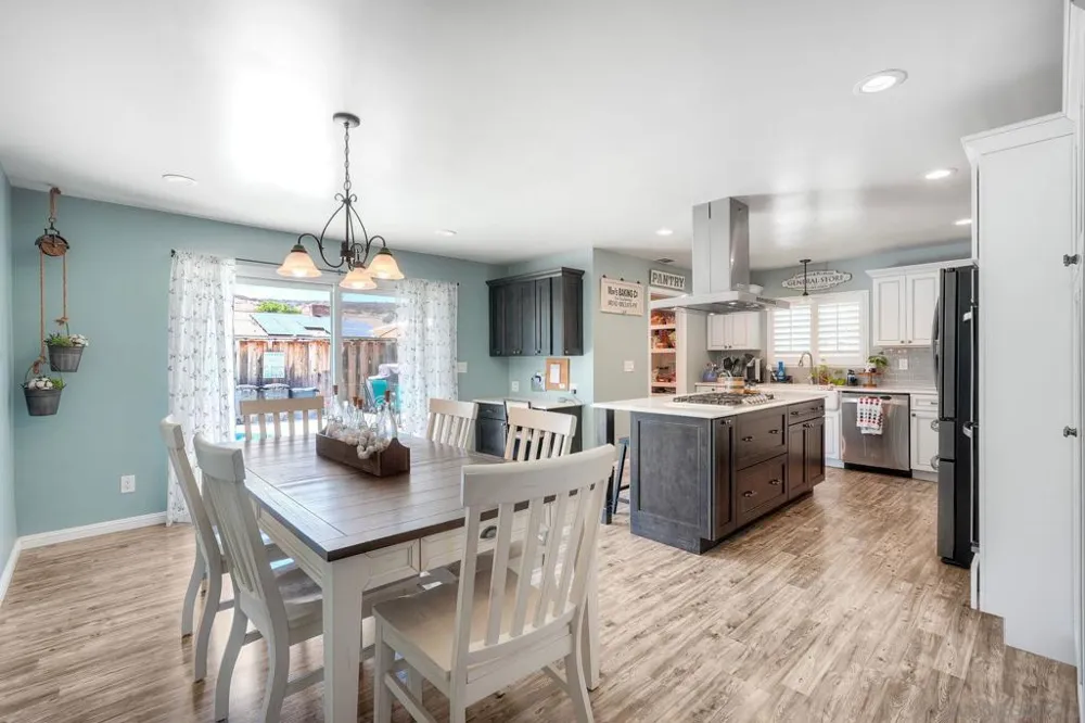 12731 Soule Poway, CA 92064