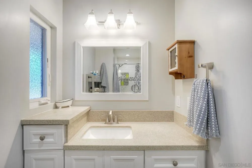 12731 Soule Poway, CA 92064
