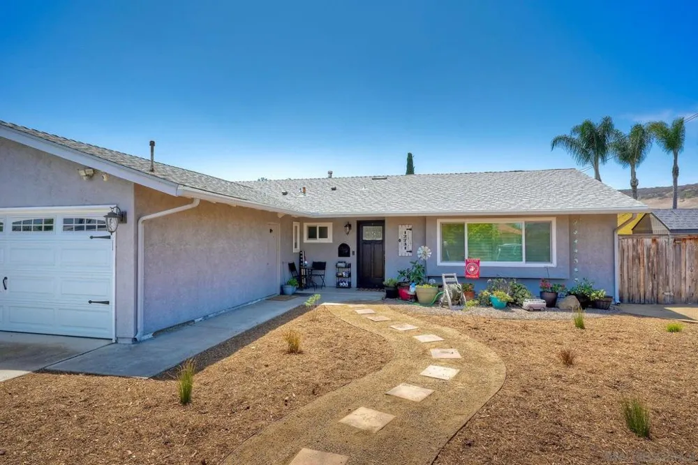 12731 Soule Poway, CA 92064