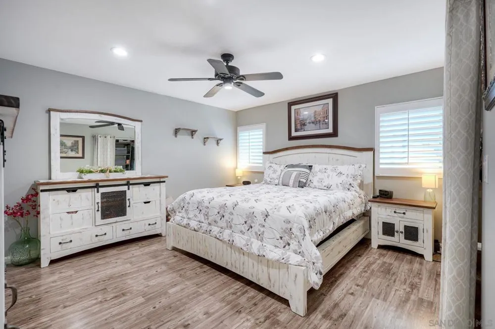 12731 Soule Poway, CA 92064