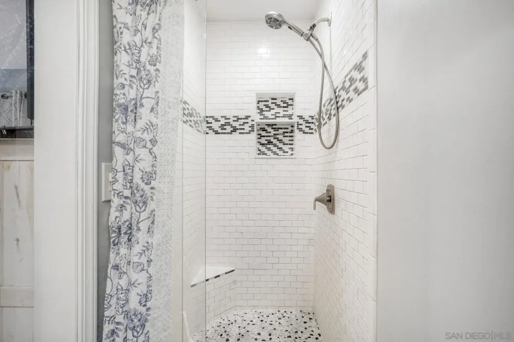 12731 Soule Poway, CA 92064
