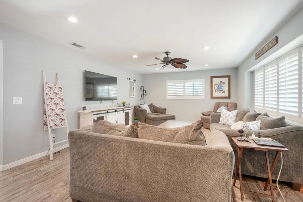 12731 Soule Poway, CA 92064