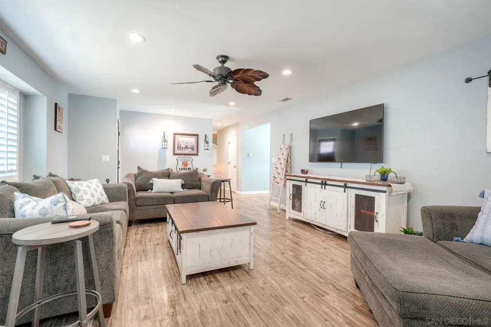 12731 Soule Poway, CA 92064