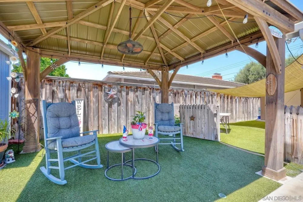 12731 Soule Poway, CA 92064