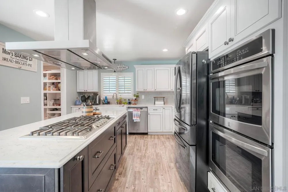 12731 Soule Poway, CA 92064