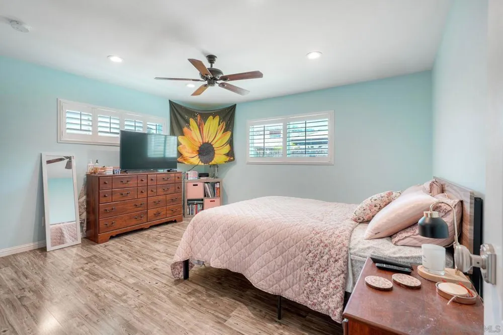 12731 Soule Poway, CA 92064