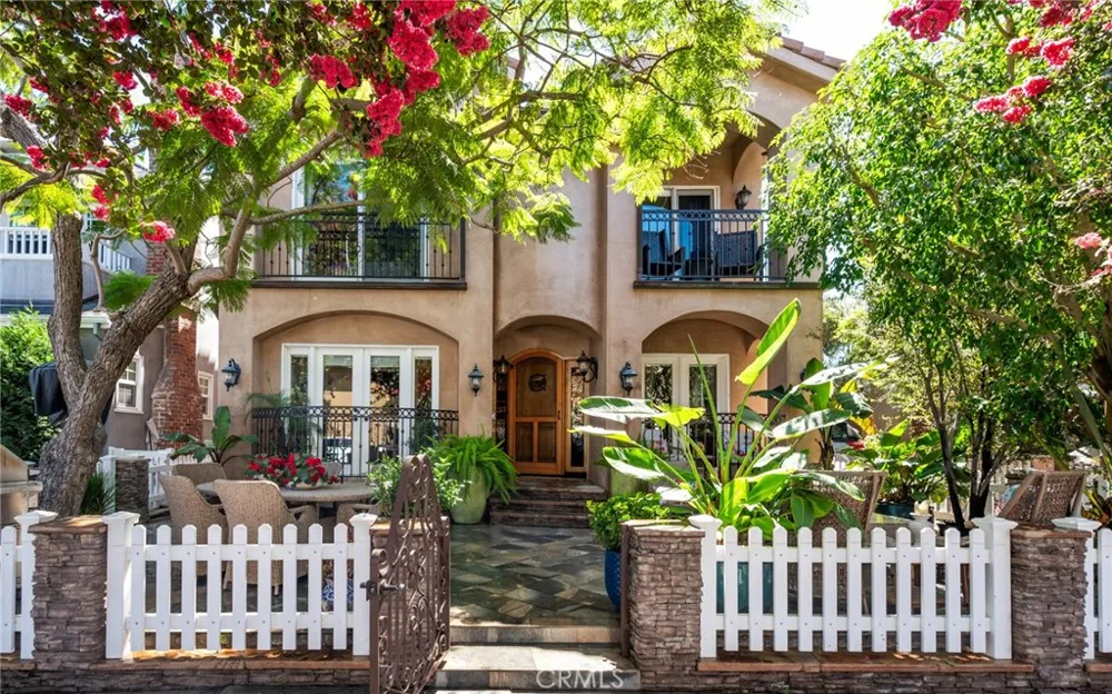 132 Park Long Beach, CA 90803