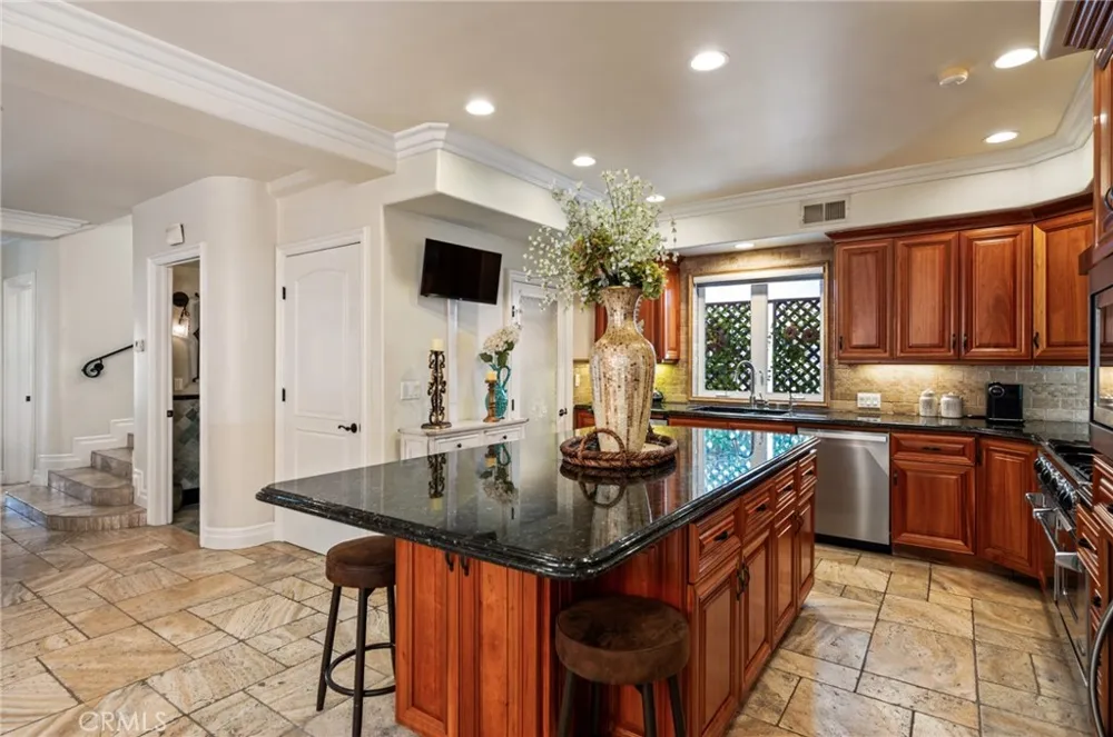 132 Park Long Beach, CA 90803