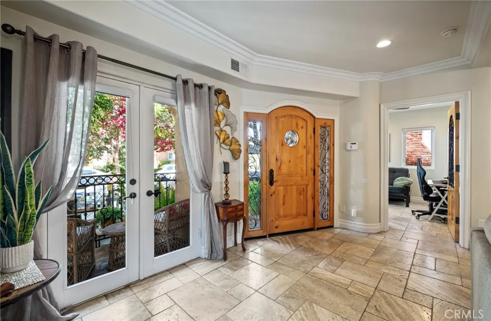 132 Park Long Beach, CA 90803