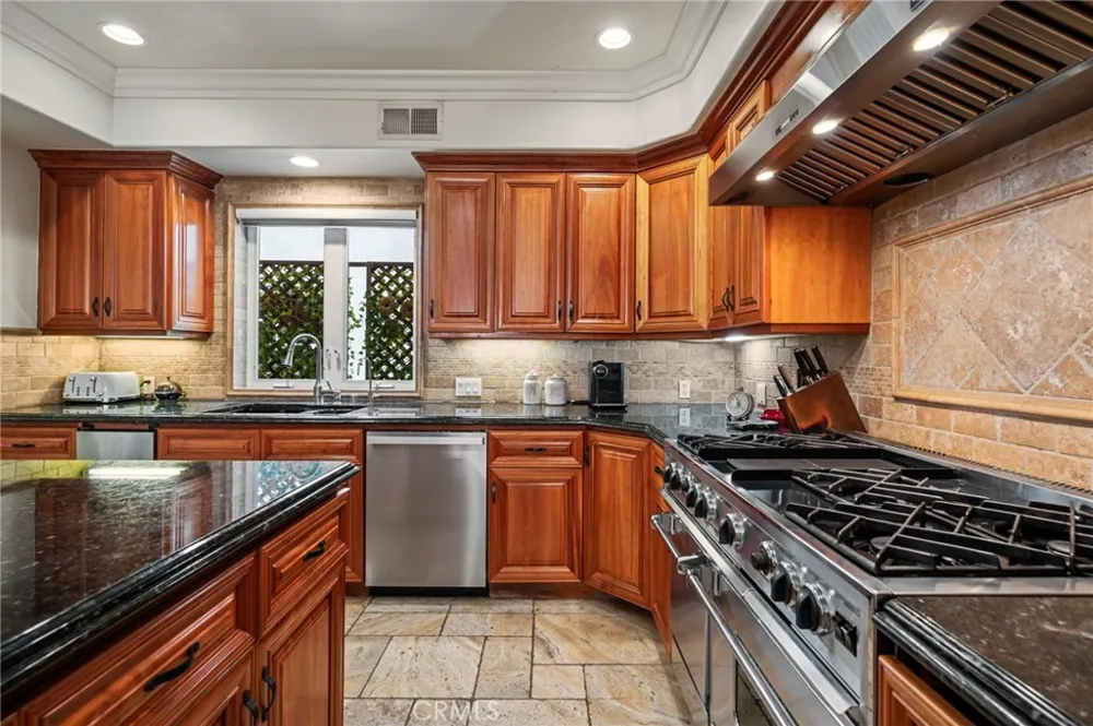 132 Park Long Beach, CA 90803