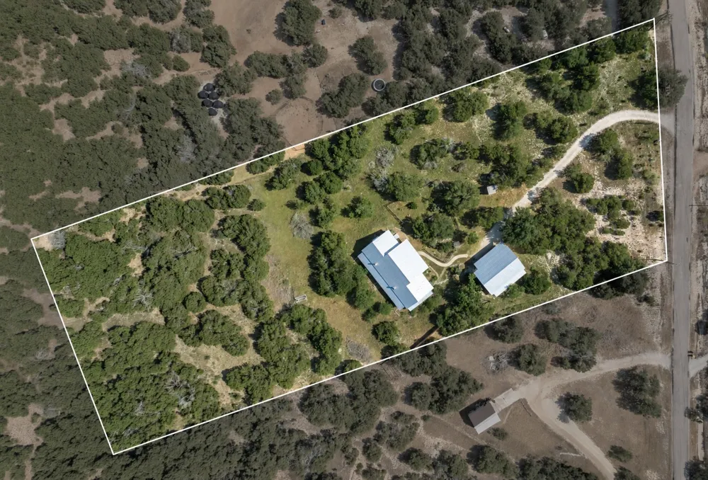 901 Old Red Ranch Road Dripping Springs, TX 78620