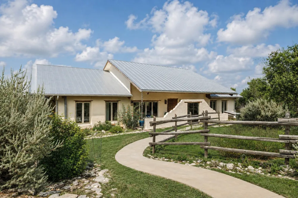 901 Old Red Ranch Road Dripping Springs, TX 78620
