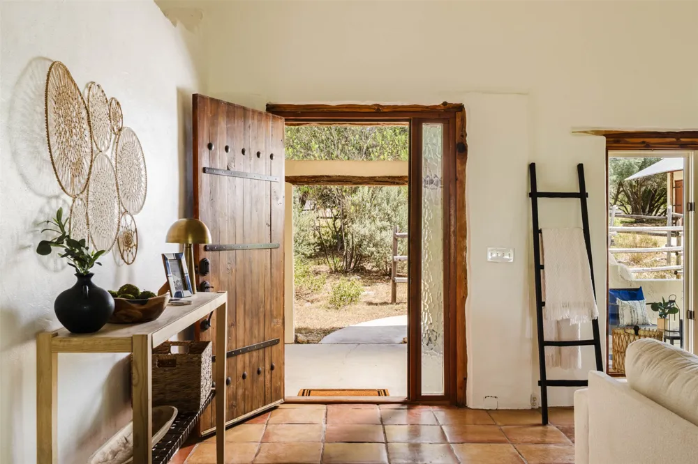 901 Old Red Ranch Road Dripping Springs, TX 78620