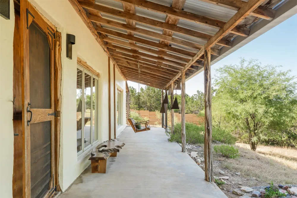 901 Old Red Ranch Road Dripping Springs, TX 78620